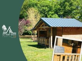 Camping Le Vert-Bois - Corrèze, Hotel in Saint-Martin-la-Méanne