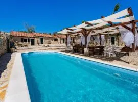 My Dalmatia - Hilltop Paradise with private pool