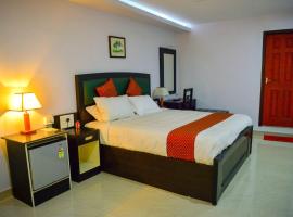 Deepa Restaurant and Tourist Home, Hotel in Cheruppulasseri