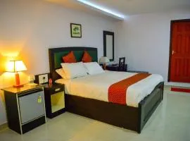 Deepa Restaurant and Tourist Home