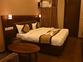 Kushinagar में, होटल Hotel Red Sapphire