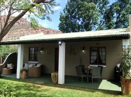 Cottage on Long: Montagu şehrinde bir otel