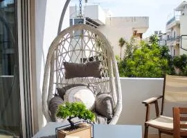 EMVI Cozy Seaside Apartment near Athens Airport