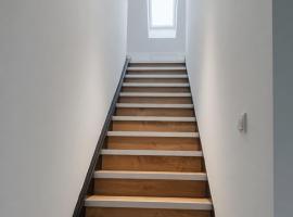 Monteur Zimmer Künzing, hotel i Künzing