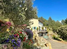 L'Oustaou la Suite villa Balcon entre luberon et sainte victoire
