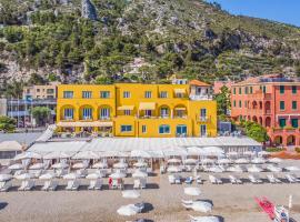 Hotel Albatros Varigotti, hotel sa Varigotti