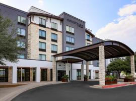 Courtyard Austin Airport, hotelli kohteessa Austin