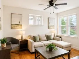 Central Apt with Office & Balcony