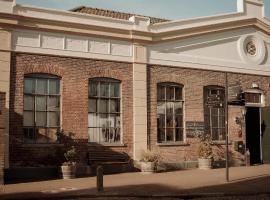 Boutique Hotel De Oude Veste، فندق في هيليفوتسلاوس
