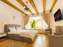 The Bucket - Calla Old Town House with Jacuzzi & View