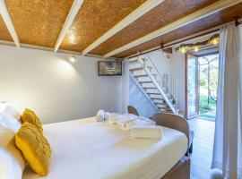 Joe Cocker Loft by Portugal Active、カミーニャのホテル