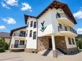 Vila Emerald Residence