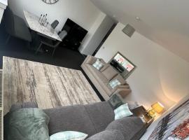 The M Rooms at 144, hotel Kirk of Shottsban