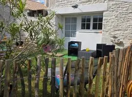 STUDIO tout équipé au calme