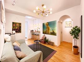 Explore Chengdu Flavors Chunxi Branch Warm Little Nest โรงแรมในเฉิงตู