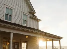 Orcas Hotel