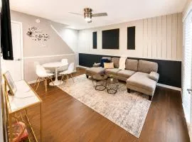 Luna Loft Hoover Modern 2 Bedroom Stay