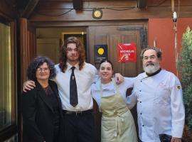La Tronera del Bierzo Restaurante-Hotel, hotel en Villadepalos