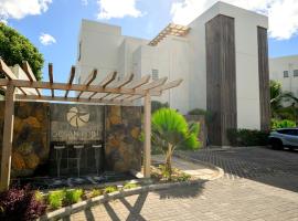 Ocean Point B3, hotelli kohteessa Pointe aux Piments