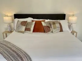 Renovated Pool View Townhouse