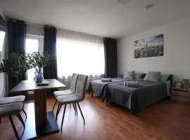Komfort Apartment mit großem Balkon, Parkplatz & WiFi - Bremen Nord