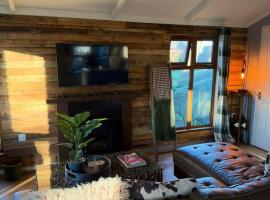 Woodside Lodge, Weybourne, Holt, hotel i Weybourne