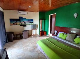 Viesnīca Hotel Palm Rock Beach pilsētā Sanpedro