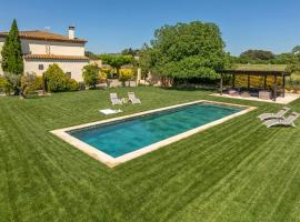 Can Cristus: Monells'te bir otel