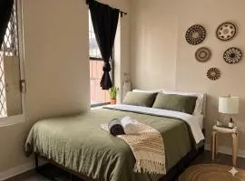 The Ultimate NYC Base 1BR near Times Sq & Columbus Circle