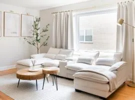 2BR • Newly Furnished Modern Apt • Near O'Hare