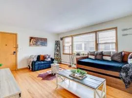 King Bed • 2BR • Sleeps 13 • Historic Location