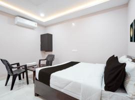 HOTEL O KMG GRAND, hotel a Bībīnagar