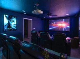 6BR Heated Pool + Spa, Gym+ Peloton, Theater, GameRoom