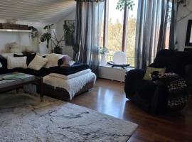 Studiolägenhet i villa, hotel i Huddinge