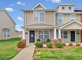 The Cottage at Governors Crossing with Pool - Less than 1 Mile from Beachaven Winery