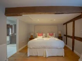 Characterful Home Steps from Cathedral