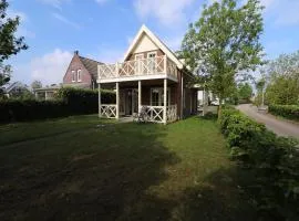 Bungalow in Zuytland by Water and Nature