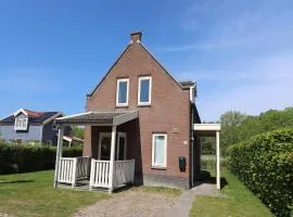 Bungalow in Zuytland Buiten by the Water