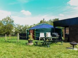 Chester Yurts, hotel i Chester