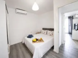 Pedregalejo Home: Near Beach, AC and Workspace