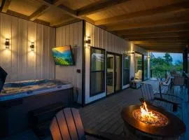 Hazel Hollow Hot Tub W- TV Steam Shower