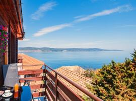 Royal Blue Apartments with Sea View in Old Nessebar, Hotel in Nessebar