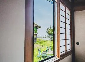 海まで10秒の隠れ家 Sea Side 椿 -はなれ- 1日1組限定のプライベート古民家 釣りを独り占め