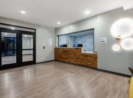 ECHO Suites Extended Stay by Wyndham Savannah Pooler
