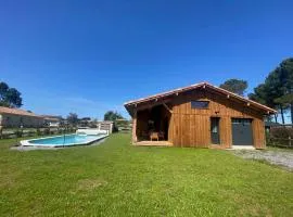 Villa avec piscine, WIFI - 8 pers. - FR-1-881-21