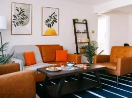 Modern Condo • Safe Chicago Stay Near O’Hare