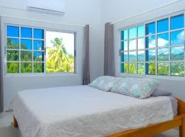 Spacious Apartment Mountain & Sea Views
