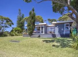 Stunning Views - beach cottage with ocean vistas