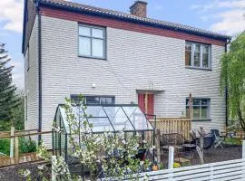4 Bedroom Gorgeous Home In Kosta