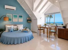 Deja Blue - Comfortable Beachfront condo